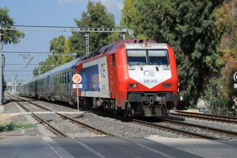 Λάρισα: Ακρωτηριάστηκε λαθρεπιβάτης σε τρένο – Το μεγάλο λάθος του